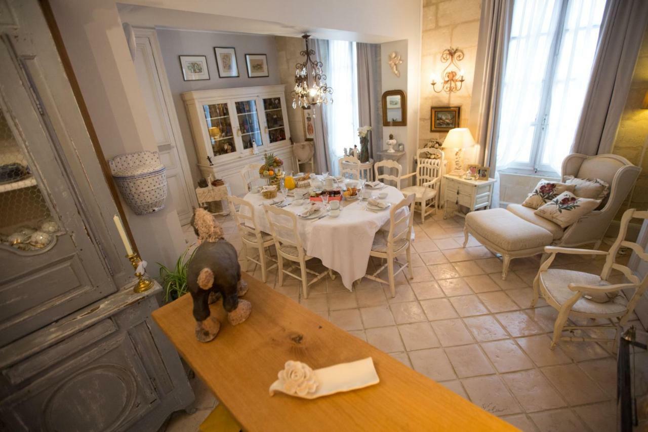 Le Grand Echiquier Hotel Coutras Bagian luar foto