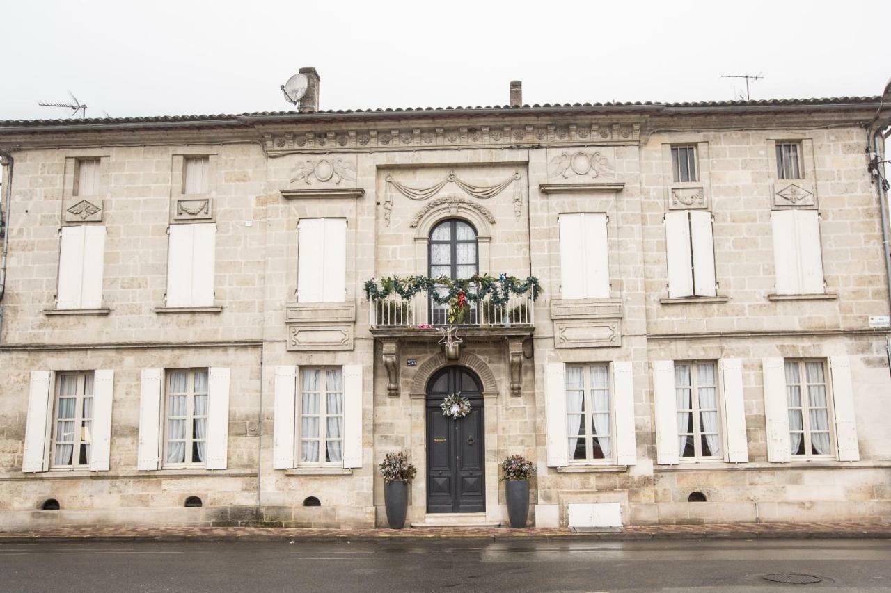 Le Grand Echiquier Hotel Coutras Bagian luar foto