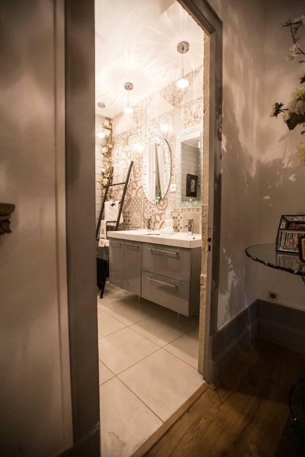 Le Grand Echiquier Hotel Coutras Bagian luar foto